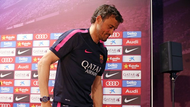Luis Enrique antes del partido de Liga en Córdoba