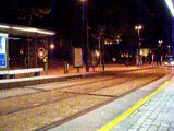 Llegada del metro a la estación Jardin do Morro