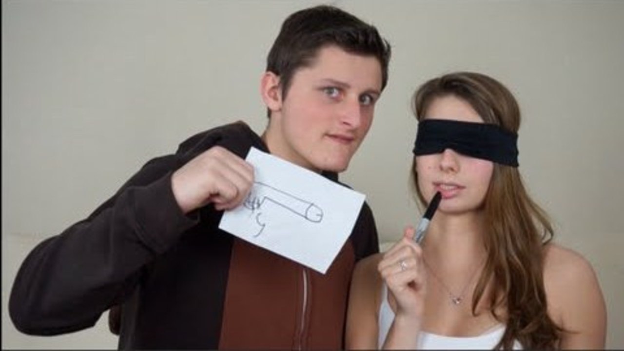 BLINDFOLD DRAWING CHALLENGE - (BF VS GF Challenge)