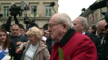 Francia: un discurso de Le Pen lleno de sorpresas