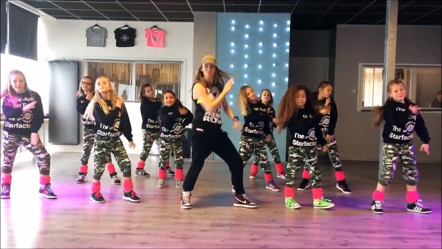 Uptown Funk - Easy Kids Dance Fitness Warming-up - Choreography - Netherlands