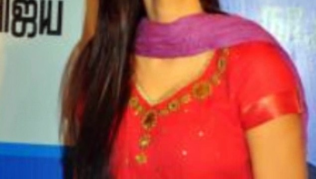 Hot glamour actress shruti hassan