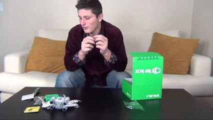 1Up Box December 2014 - ROBOT MAYHEM (Unboxing Video)