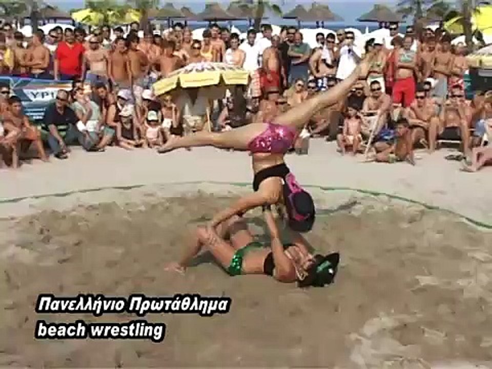 beach wrestling