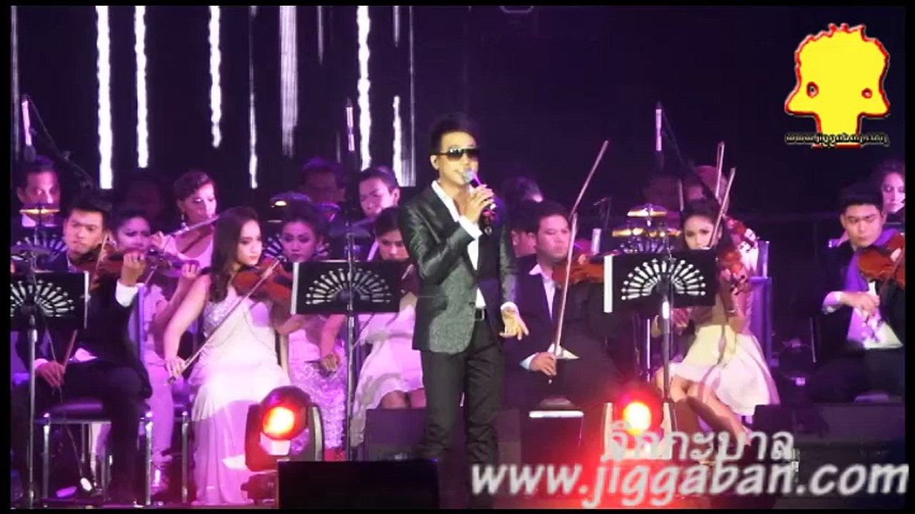คิง พิเชษฐ์, The voice, Have i told you lately, Hurt , Give it up , Beat it