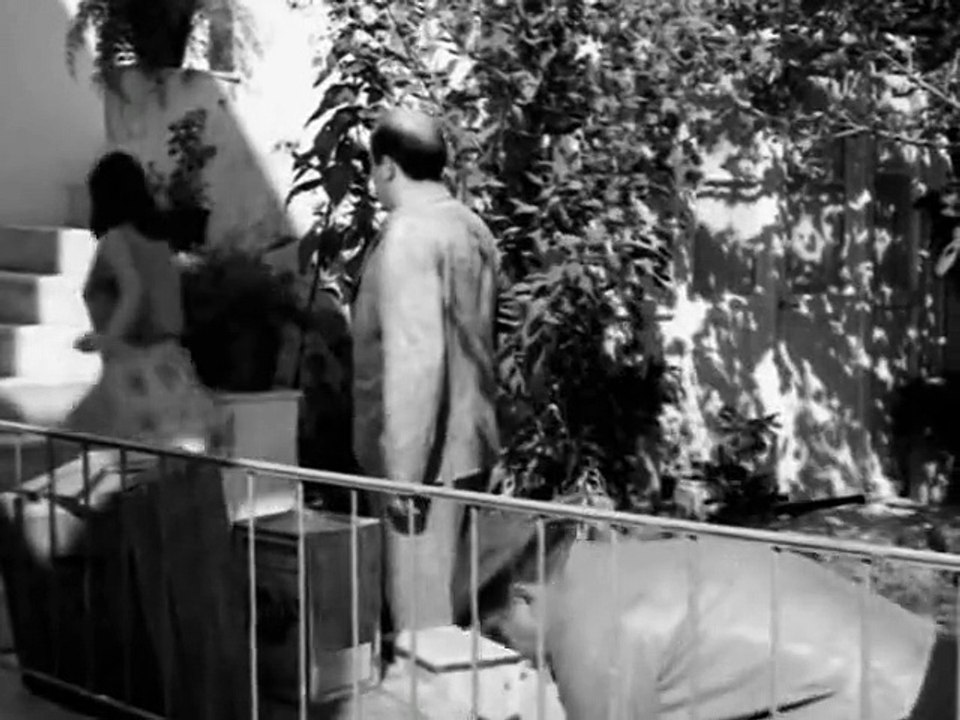 Θα σε κάνω βασίλισσα - Μισθός γυμνασιάρχη