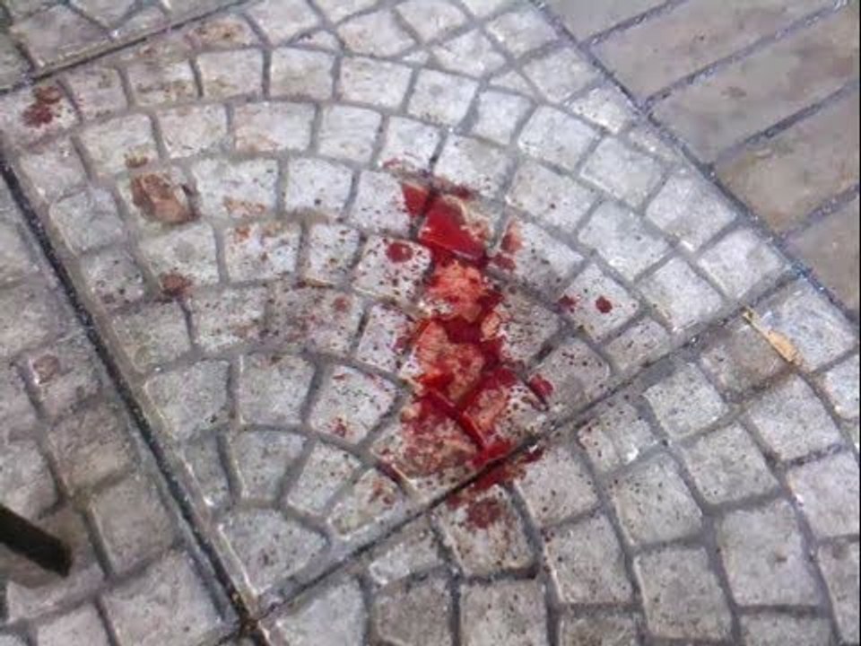 آثار انفجار قنبلة «البحوث»