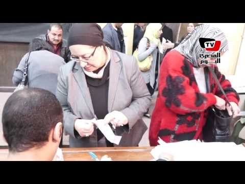 وزيرة الصحة تدلي بصوتها في استفتاء الدستور الجديد