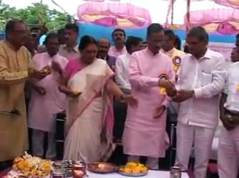 Tapi Vyara Nagar Seva Sadan ground breaking by Gujarat CM