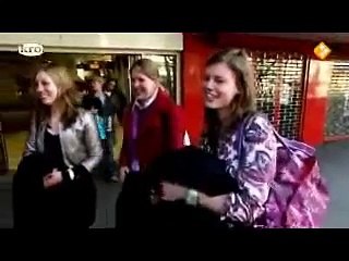 KRO Blootgewoon - co-assistentes gaan voor Villa Joep - deel 1