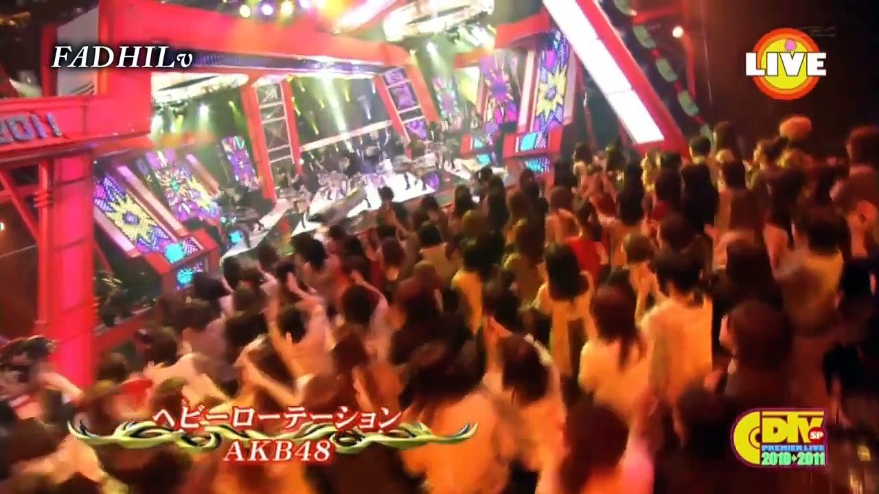 AKB48 - Heavy Rotation (Live Concert)