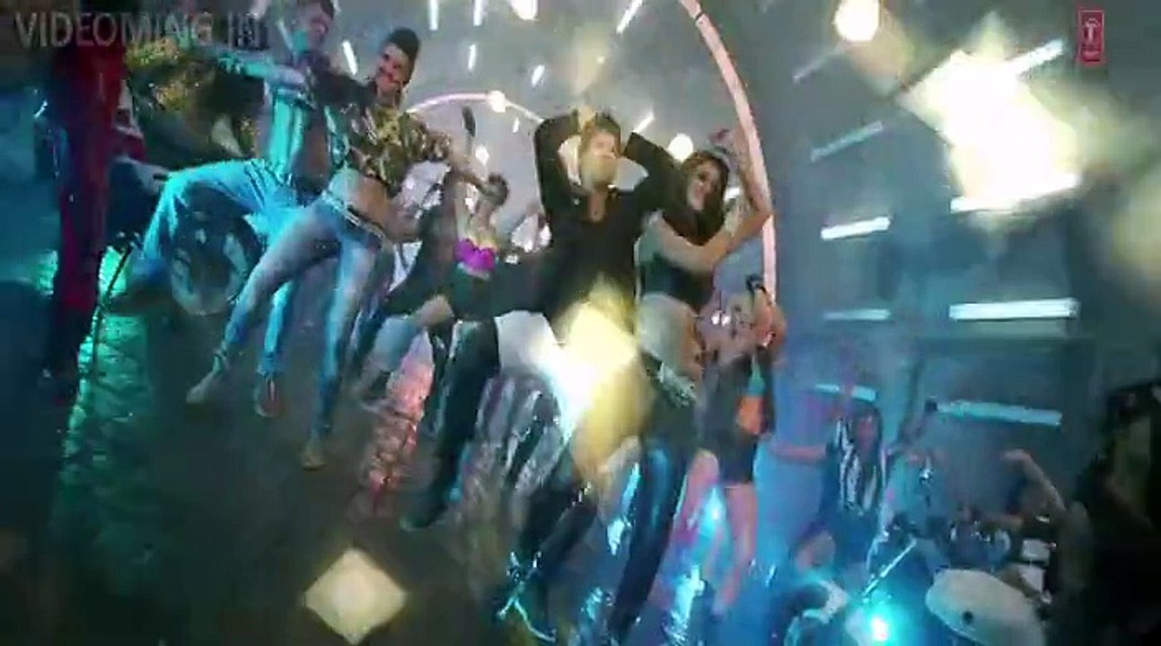 Besharmi Ki Height (Remix) (Main Tera Hero) Full HD(videoming.in)