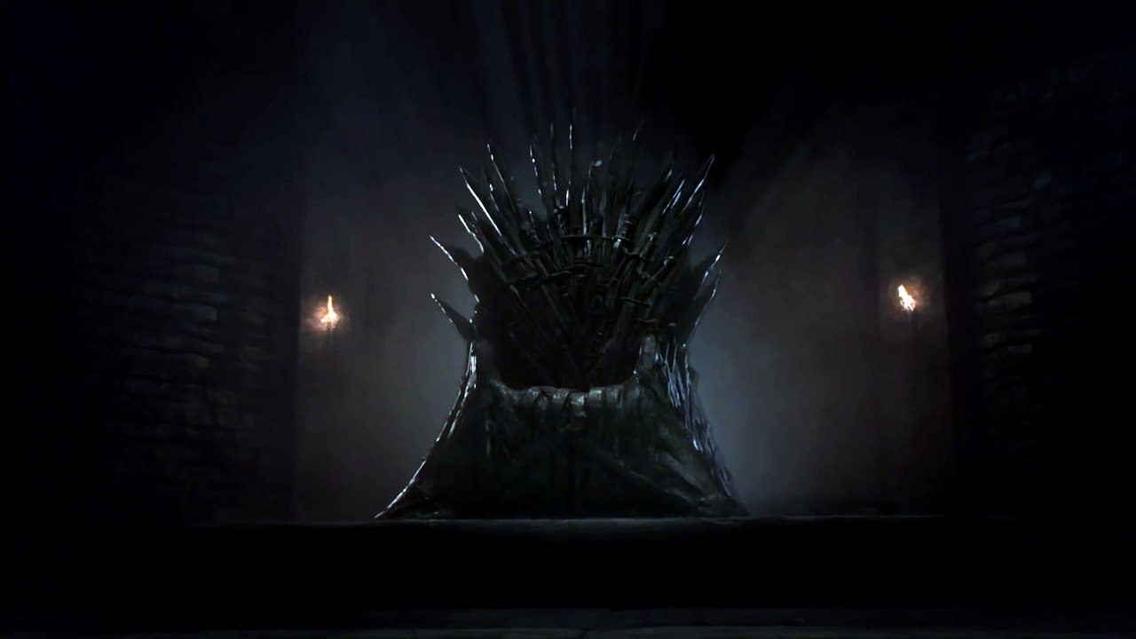 Emilia Clarke alias Sarah Connor  La mère de la Résistance  - TERMINATOR GENISYS