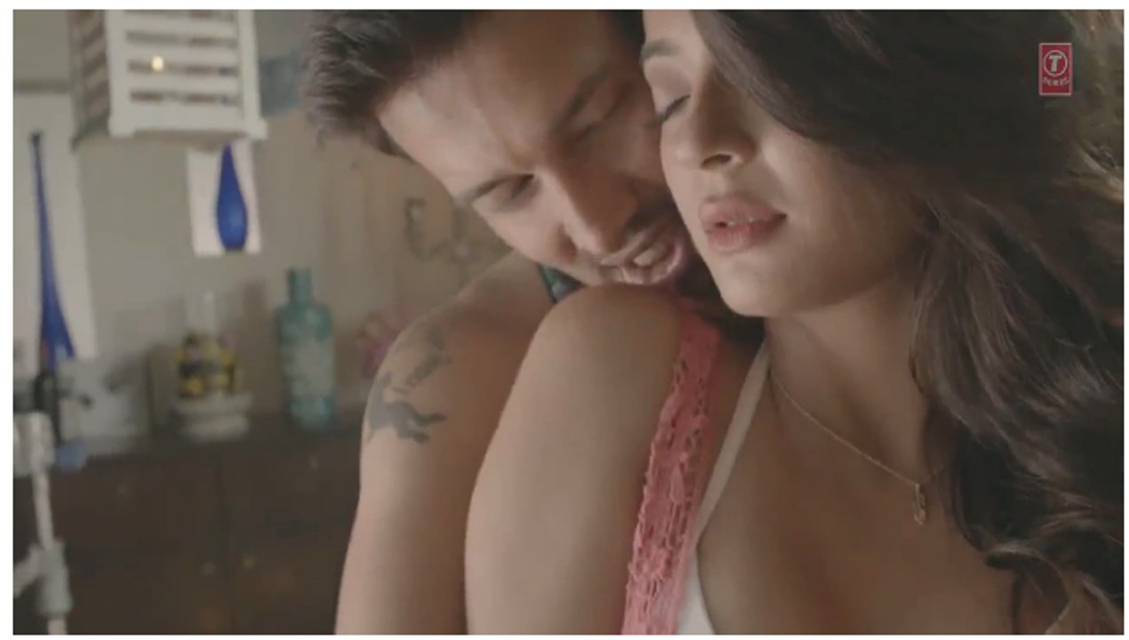 Muhabbat barsa dena tu Sawan aya hai,