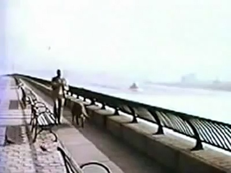 Women smoking cigarette Commercial - Winston Cigarettes - 1969 with Me and my Winstons jingle