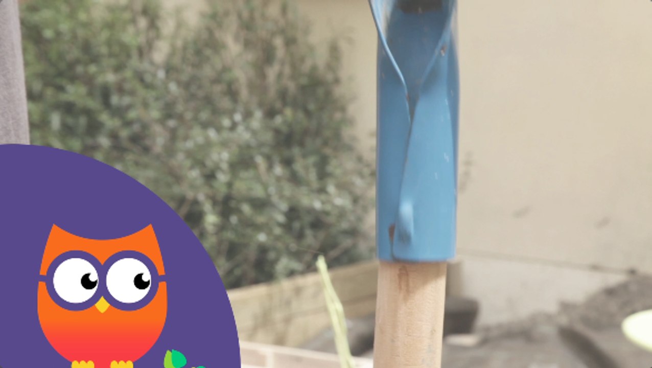 Comment remplacer un manche d'outil de jardin (Ooreka.fr)