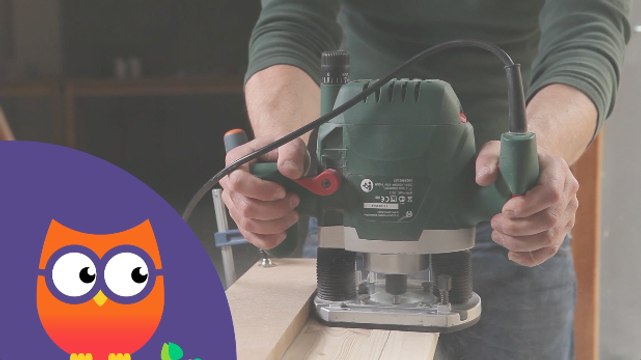 Comment utiliser un guide, règle ou tasseau pour défonceuse (Ooreka.fr)