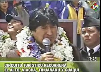 Morales inaugura tren turístico en el altiplano de La Paz