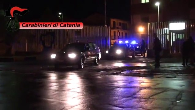 Catania - traffico droga ed estorsioni ad aziende, scacco a cosca
