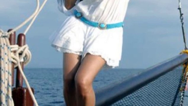 Indian glamour actress shruti hassan masala hot n spicy