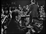 Glenn Gould: Bach Keyboard Concerto No.1 in D Minor(Synched)