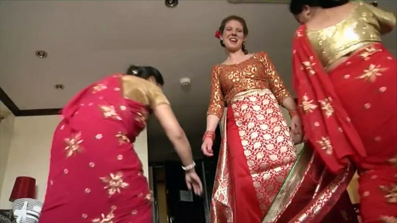 Katmandou : une Française et un Népalais célèbrent leur mariage, une semaine après le séisme