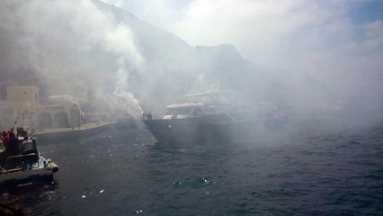 Ο χαιρετισμός στους κολυμβητές του open water στο "Santorini Experience"