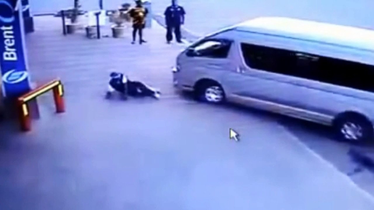FUNNY Accident VIDEO BY TAYYAB