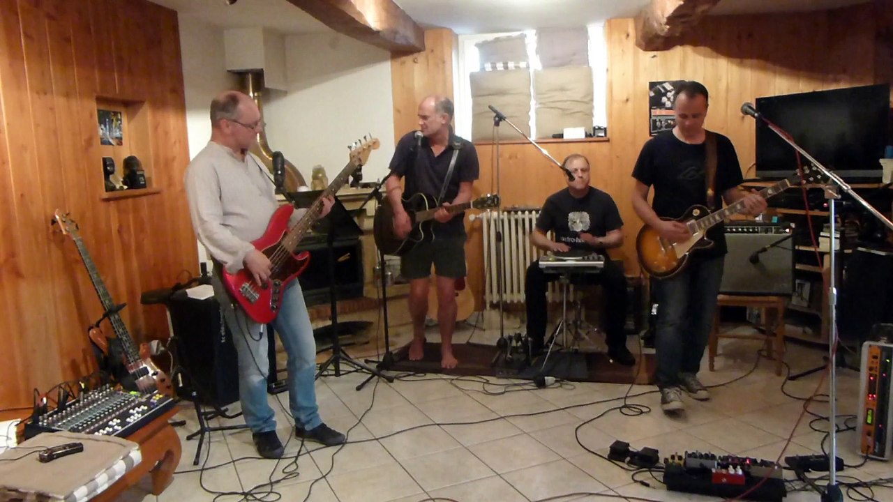 The wellingtons (Lyon) - Howlin' For You (Black Keys cover)