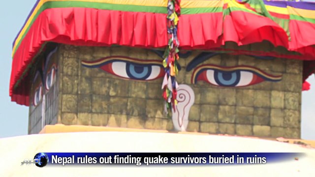 Nepalese offer prayers to quake victims
