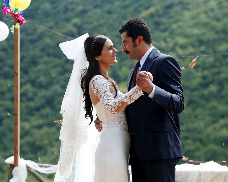 Dizi Müziği KARADAYI Piyano Kanun Film JENERİK MÜZİK Tema Bestecisi Toygar Işıklı Kabadayı Kara Dayı Siyah Tür Drama Karadayı Tür Drama Macera