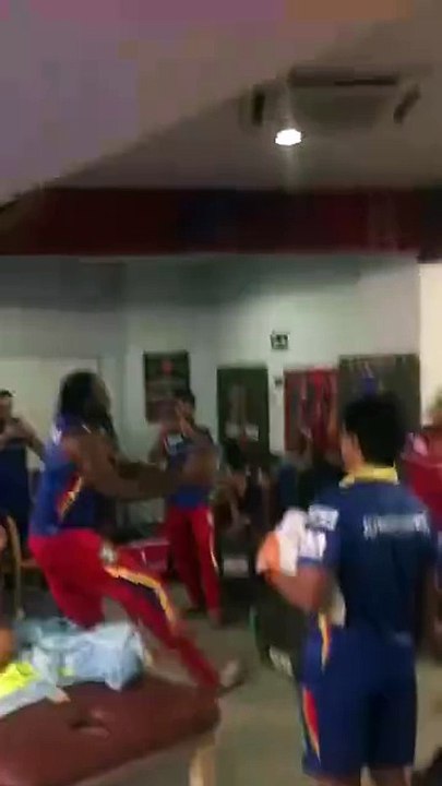 Chris Gayle Desi Bhangra With Virat Kohli and Mandeep Singh Celebration After Wining RCB vs KKR