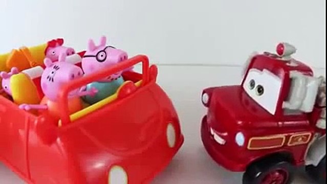Peppa Pig Picnic Adventure Car with Disney Cars Mater and Disney Cars Toy Lightning McQuee