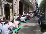 Milano - Italiani proteste contro i musulmani