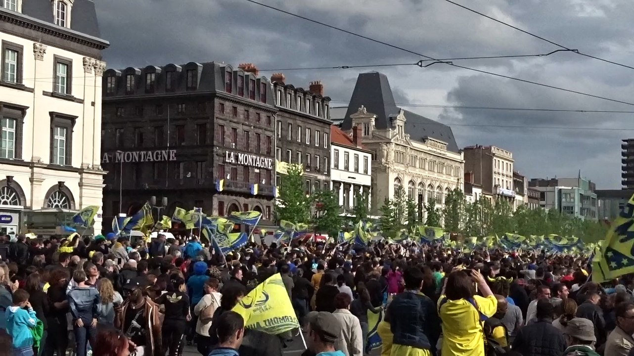 ASM - TOULON  Place de Jaude (5)