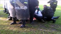 Police shoot & kill a fan in Polish 4th tier game between Concordia Knurow v Ruch Radzionkow