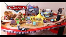 Cars 2 Play Doh Race Mats World Grand Prix Lightning McQueen Raoul ÇaRoule Pixar Disneypl