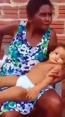 YUHHH ! Napıyon teyze sen öyle