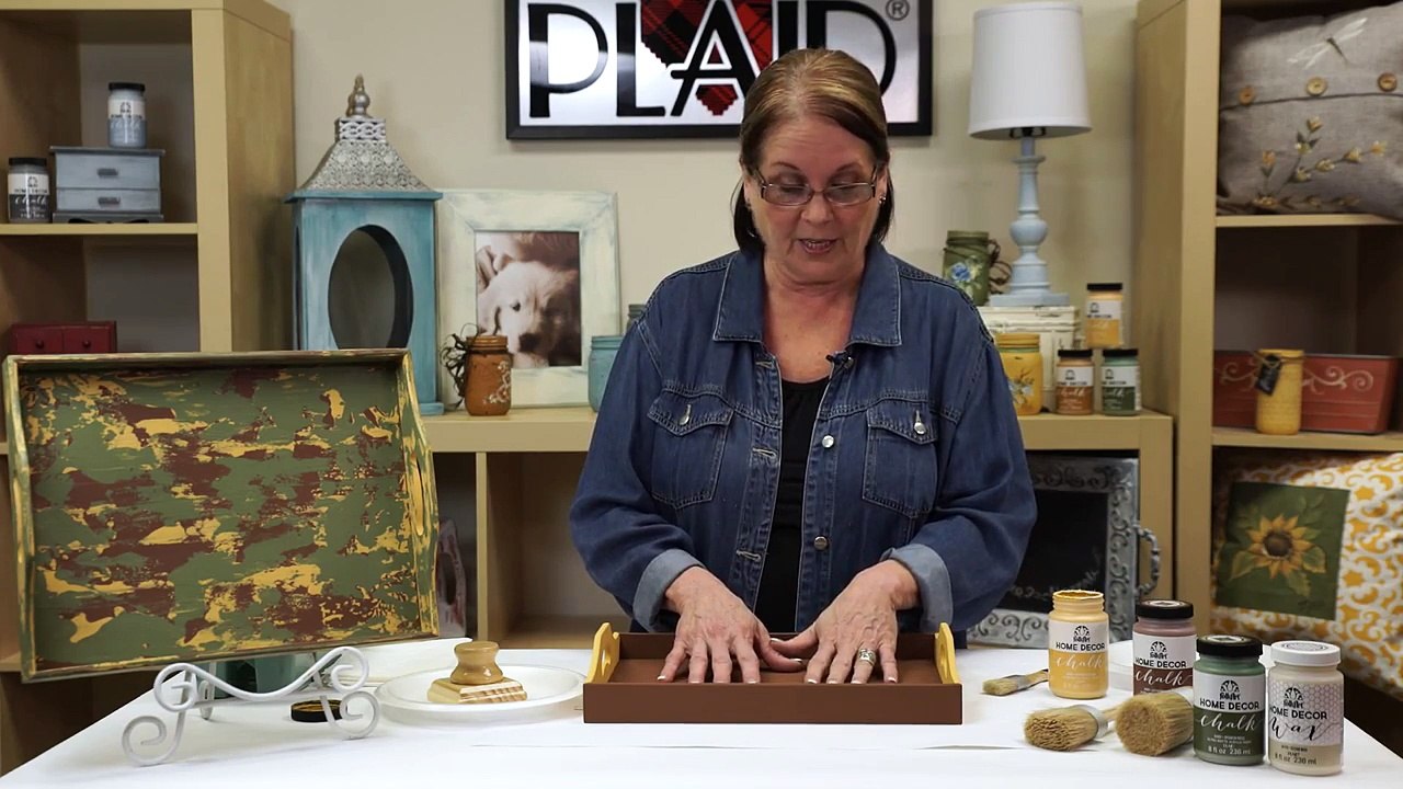 FolkArt Home Decor_ Create A Chippy Layered Paint Finish With Donna Dewberry 5