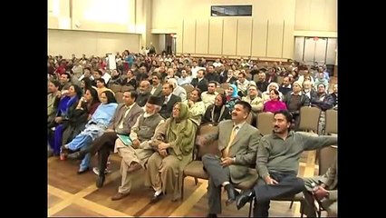 Dr. Popular Meeruthi (Hind-O-Pak Dosti Mushaira Houston 2006)