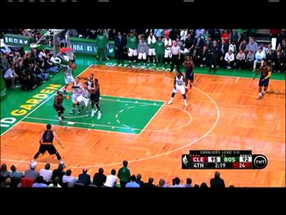 Cavs, Bulls a win away from 2nd round