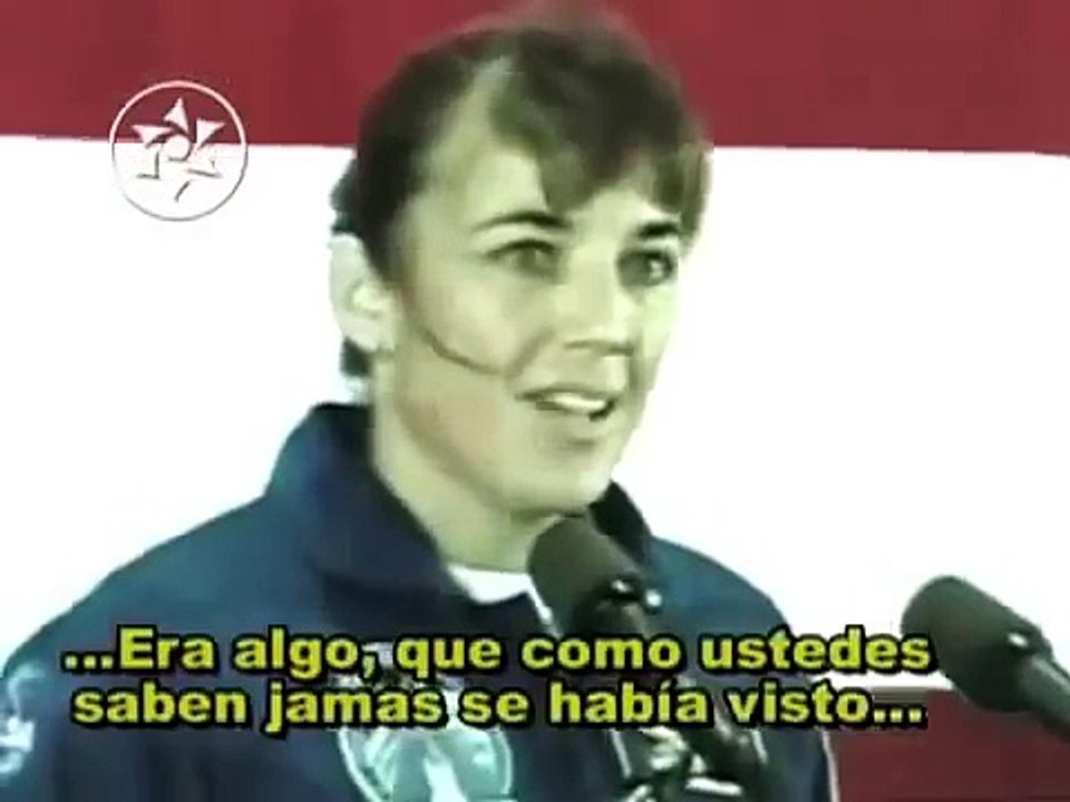 ASTRONAUTA SE DESMAYA AL HABLAR DE LOS OVNIS QUE VIO // RazaDesconocida
