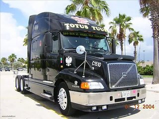 Ciężarówki Hioba i jego podróż po USA