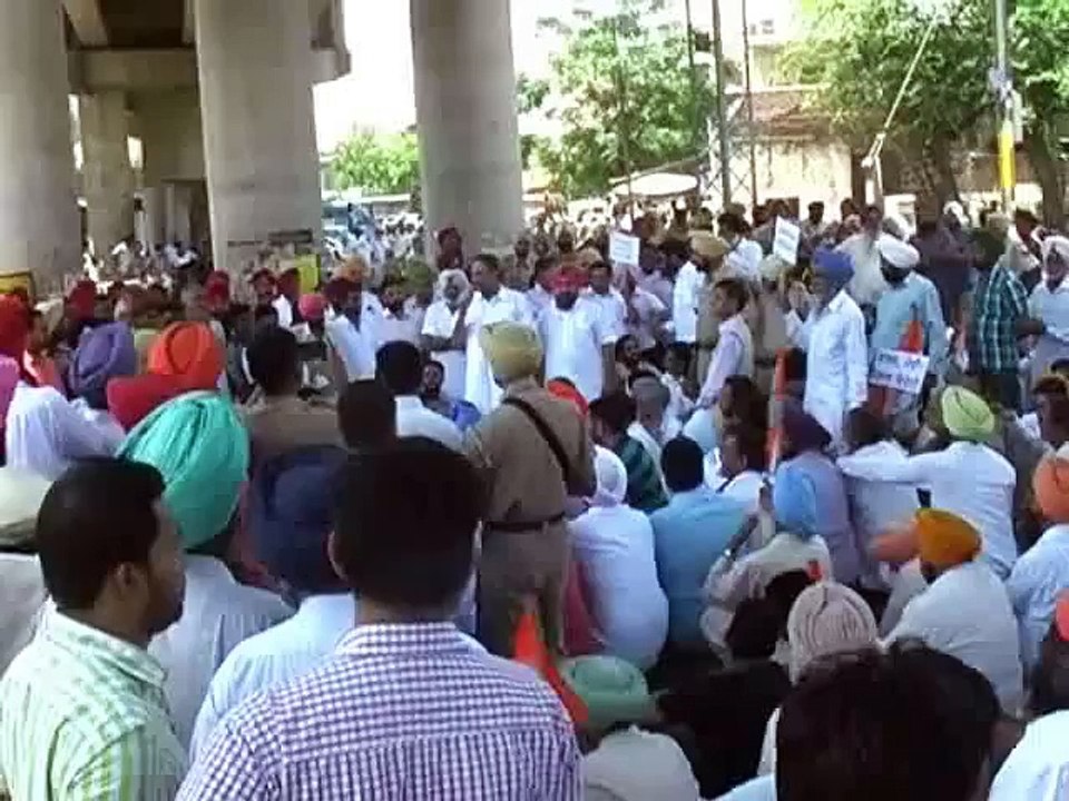 Moga case - congress protest
