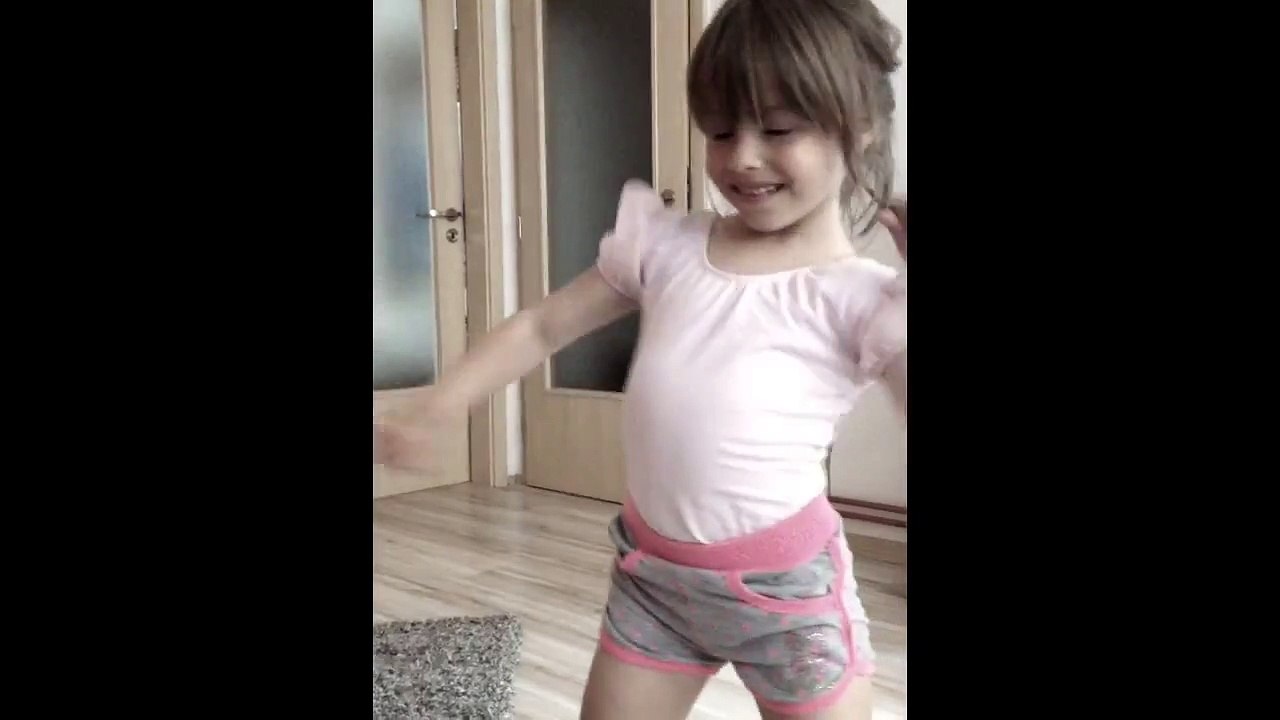 Dancing baby :D