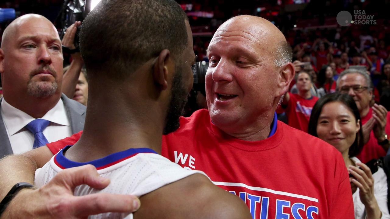 Chris Paul leads Clippers past defending champs