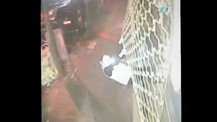 Altınları döke döke kaçtılar