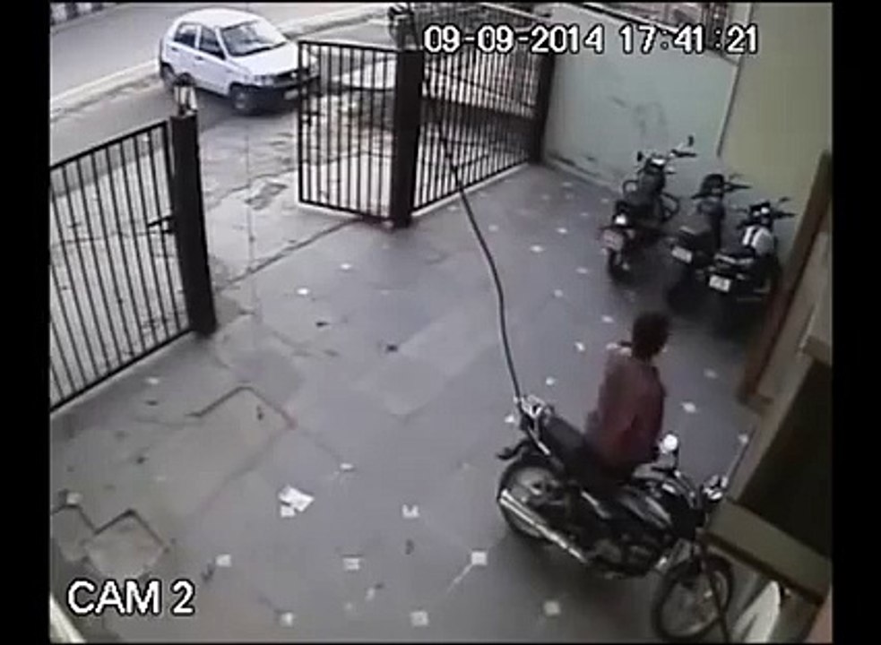 یہ چوری چیک کریں زرا