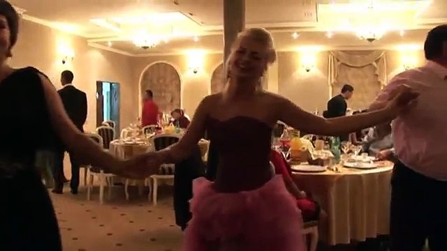 Gasca Nebuna - Muzica de petrecere, muzica pentru nunta.