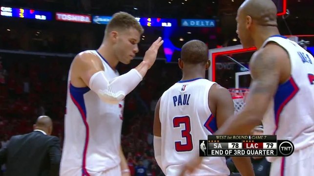 Chris Paul met un gros vent à Blake Griffin